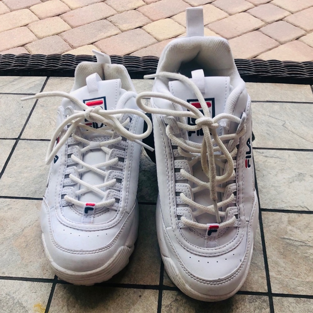 Fila Sneakers Size 4 for Kids.